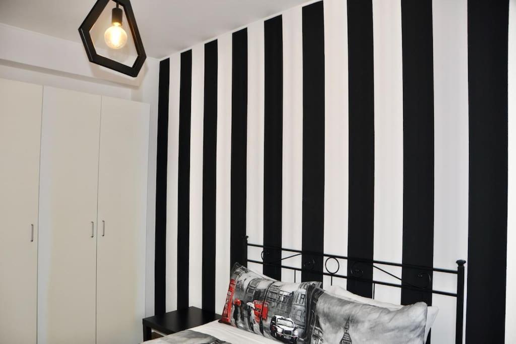M.Aurelio Black & White Milan Exterior photo
